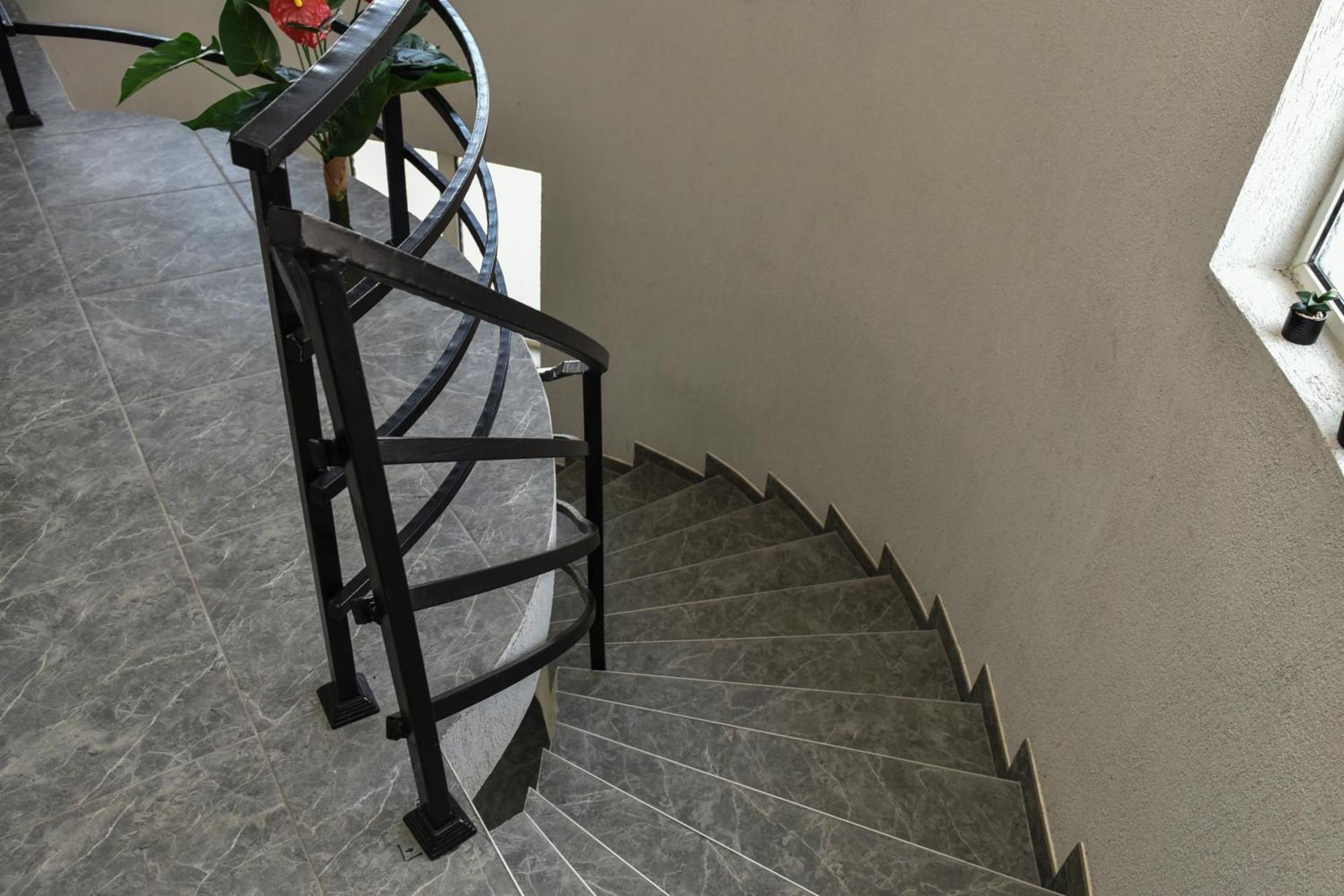Apartament'S Moise Turda Luaran gambar